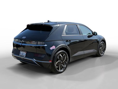 Certified 2024 Hyundai Ioniq 5 SEL RWD image 5
