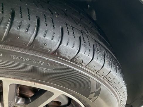 Used 2016 Dodge Grand Caravan SXT image 27