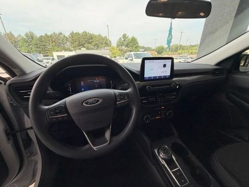 Used 2025 Ford Escape Active FWD image 9