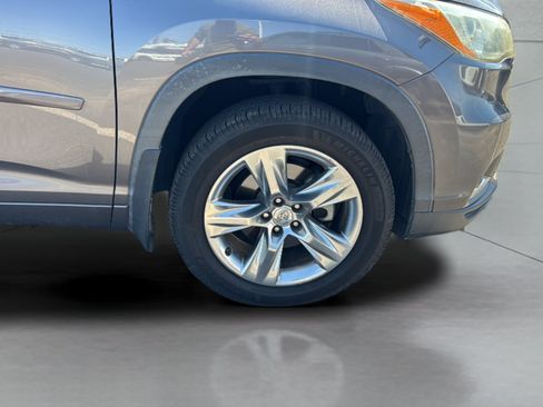Used 2015 Toyota Highlander Limited AWD/4WD image 14