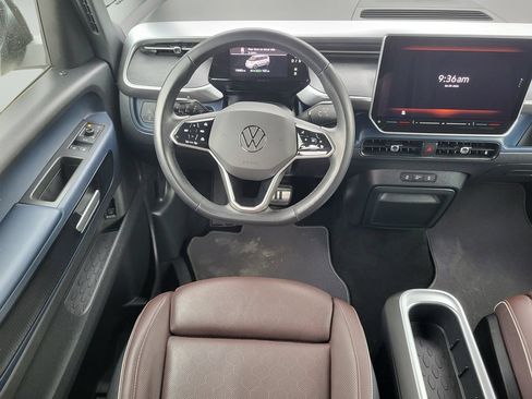 Used 2025 Volkswagen ID. Buzz 1st Edition RWD image 23