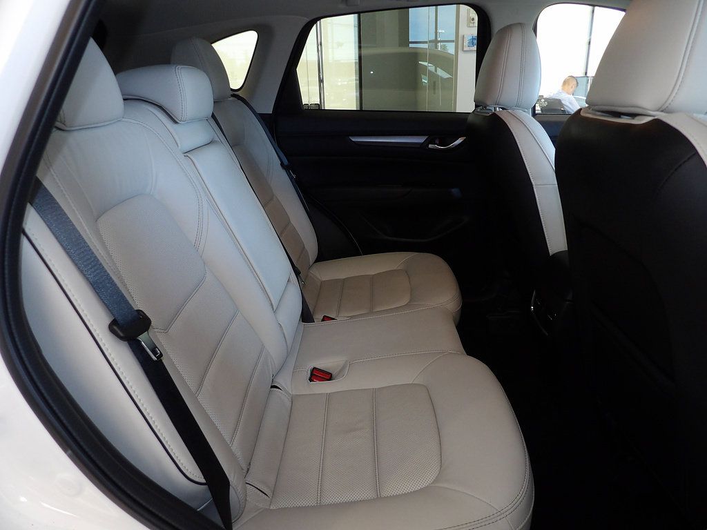 Certified 2024 MAZDA CX-5 AWD 2.5 S w/ Preferred Package image 16
