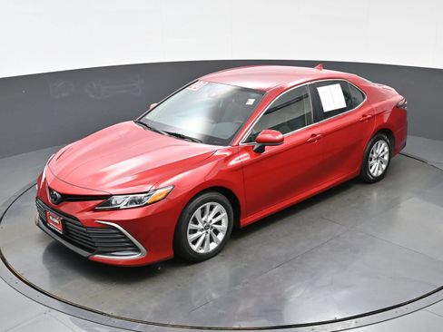 Used 2023 Toyota Camry LE FWD image 34