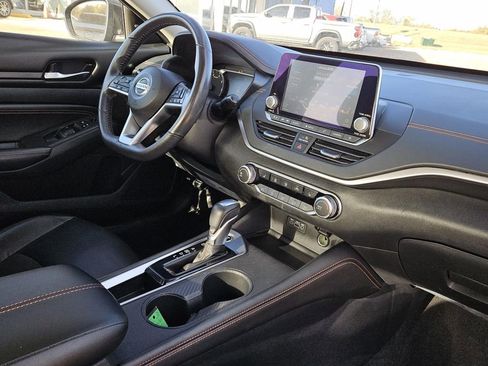 Used 2022 Nissan Altima 2.0 SR image 24