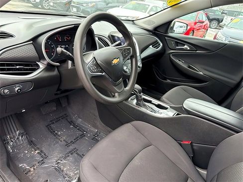 Used 2023 Chevrolet Malibu LT image 17