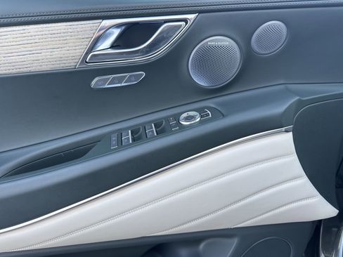 Used 2025 Genesis GV80 3.5T Advanced image 22