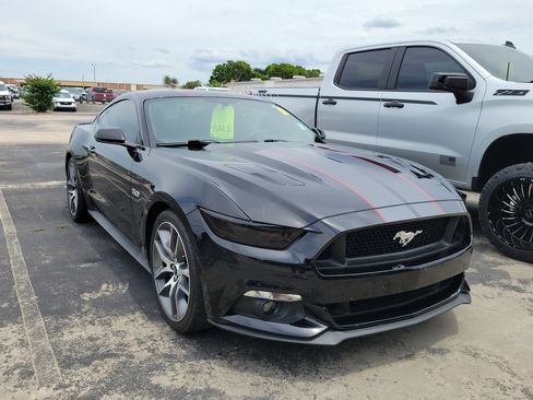Used 2016 Ford Mustang GT Premium RWD image 6