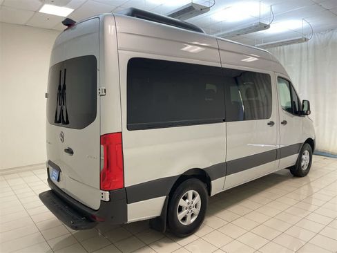 Used 2024 Mercedes-Benz Sprinter 2500 image 25