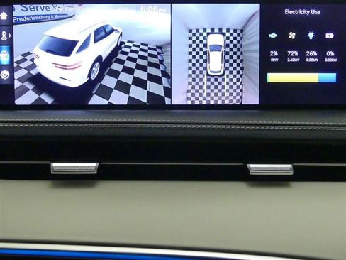 Used 2025 Genesis Electrified GV70 Advanced w/ Prestige Package image 13