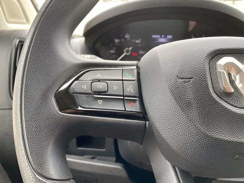 Used 2025 RAM ProMaster 2500 w/ Convenience Group FWD image 31