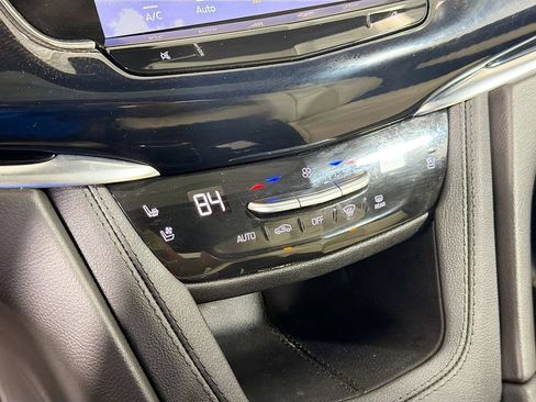 Used 2024 Cadillac XT6 Sport w/ Technology Package AWD/4WD image 17
