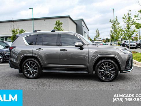 Used 2023 Lexus LX 600 F Sport w/ Accessory Package (Z1) AWD/4WD image 8