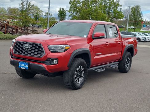 Used 2022 Toyota Tacoma TRD Off-Road w/ Technology Package image 1