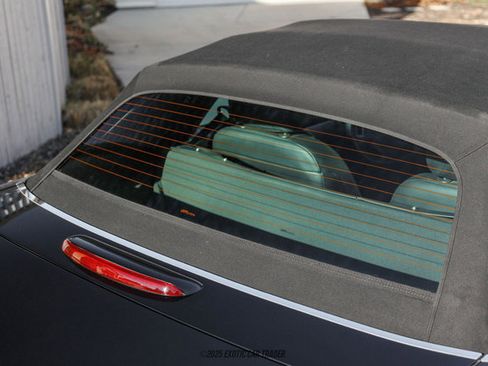 Used 2002 Ford Thunderbird Deluxe image 94