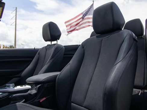 Used 2018 BMW 230i Convertible RWD image 20