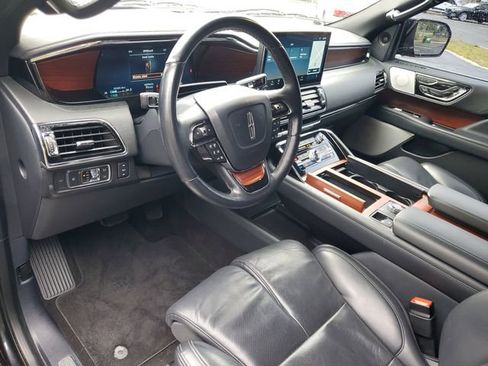 Used 2023 Lincoln Navigator L Reserve AWD/4WD image 6