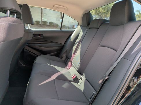 Used 2023 Toyota Corolla LE image 28