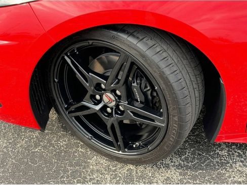 Used 2025 Chevrolet Corvette Stingray Premium Cpe w/ 3LT image 9