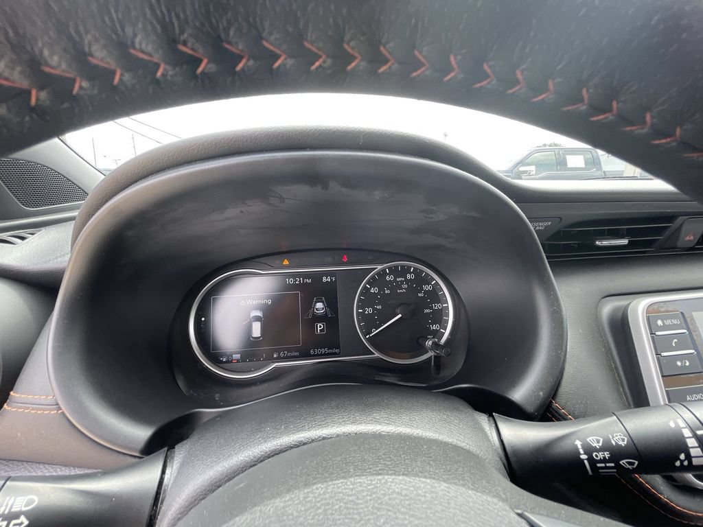 Used 2020 Nissan Kicks SR FWD image 12