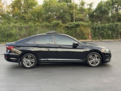 Used 2021 Volkswagen Jetta R-Line FWD image 8