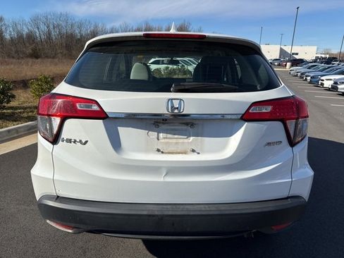 Used 2020 Honda HR-V LX image 2