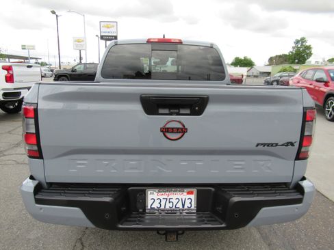 Used 2023 Nissan Frontier PRO-4X w/ Pro-4X Premium Package AWD/4WD image 5
