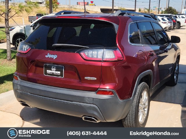 Used 2019 Jeep Cherokee Latitude w/ Popular Appearance Group FWD image 3