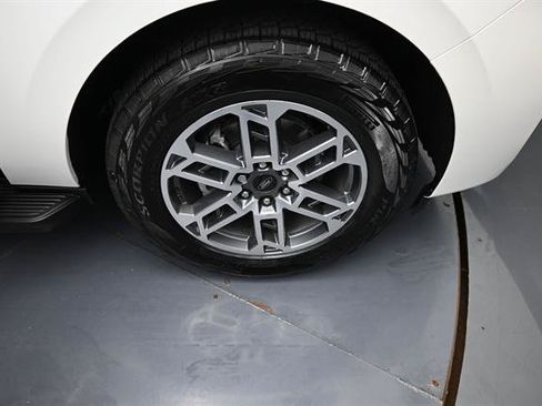 Certified 2026 Ford Expedition Active AWD/4WD image 22