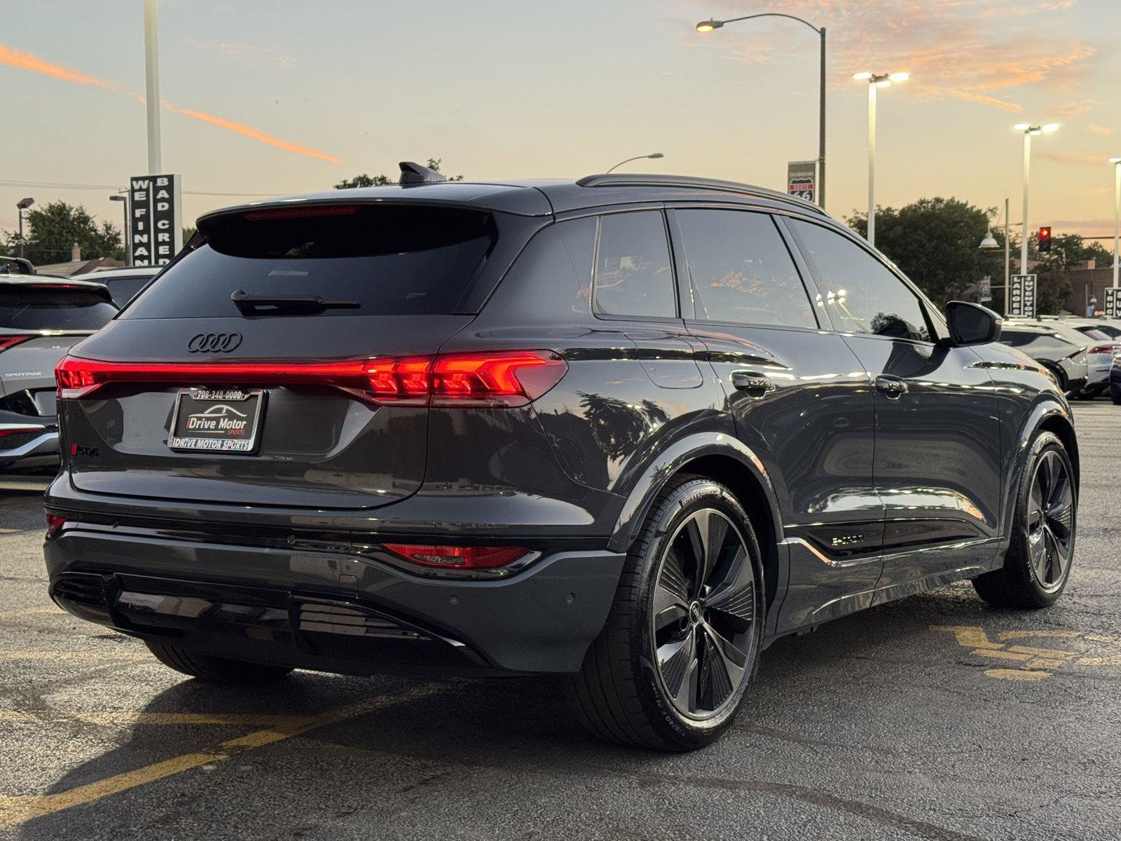 Used 2025 Audi SQ6 e-tron Prestige w/ Black Edition One AWD/4WD image 11
