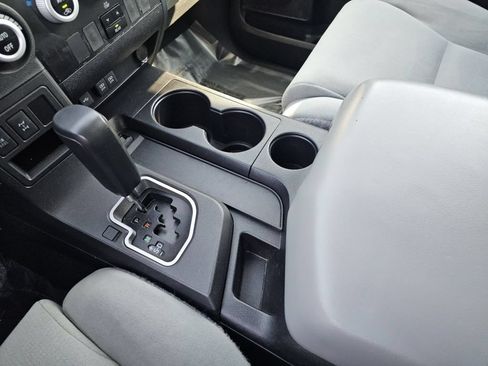 Used 2022 Toyota Sequoia SR5 AWD/4WD image 34