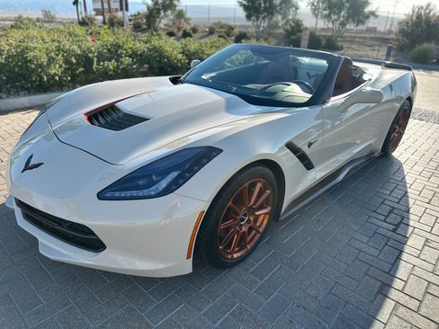 Used 2016 Chevrolet Corvette Stingray Convertible w/ 3LT Preferred Equipment Group RWD image 24