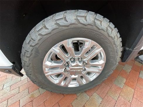 Used 2021 GMC Sierra 2500 Denali w/ Denali Ultimate Package image 10