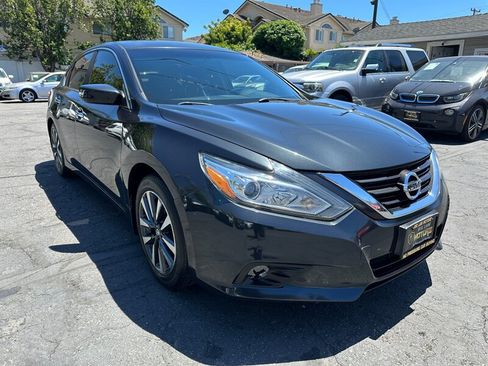 Used 2016 Nissan Altima 2.5 SV FWD image 3