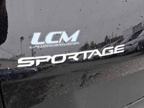 New 2025 Kia Sportage LX image 17