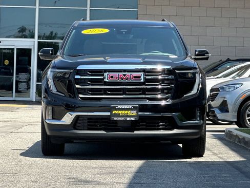 Used 2026 GMC Acadia Elevation w/ Elevation Premium Package FWD image 9