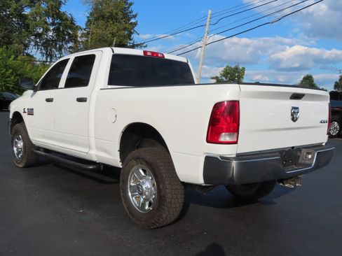 Used 2018 RAM 2500 Tradesman w/ Chrome Appearance Group image 4