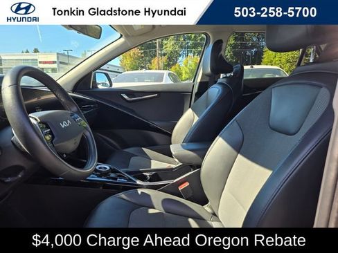 Used 2023 Kia Niro Wind FWD image 20