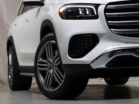 Certified 2026 Mercedes-Benz GLS 450 4MATIC image 6