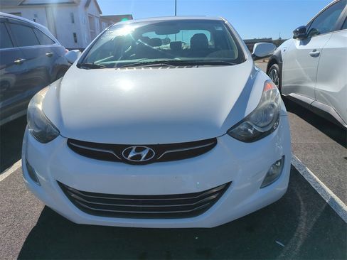 Used 2012 Hyundai Elantra Limited image 2