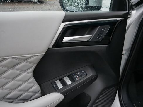 Used 2022 Mitsubishi Outlander SEL AWD/4WD image 15