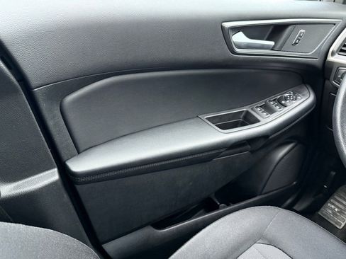 Certified 2022 Ford Edge SE image 29