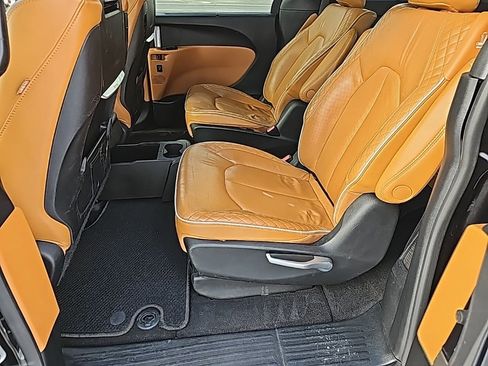 Certified 2022 Chrysler Pacifica Pinnacle image 21