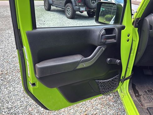 Used 2013 Jeep Wrangler Sport AWD/4WD image 11