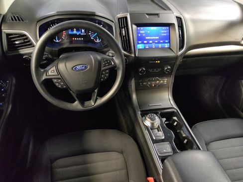 Used 2020 Ford Edge SE FWD image 22