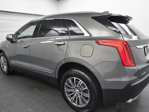 Used 2018 Cadillac XT5 Luxury w/ Driver Awareness Package image 4
