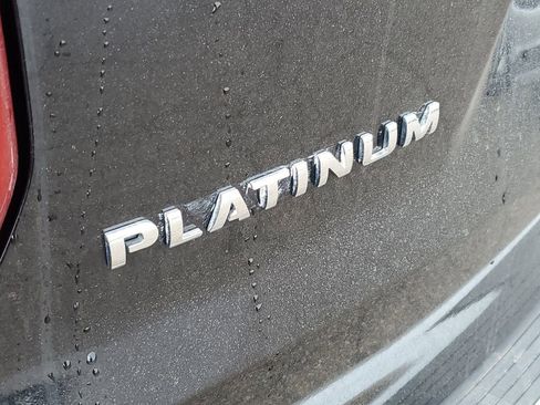 Used 2019 Ford Explorer Platinum image 38