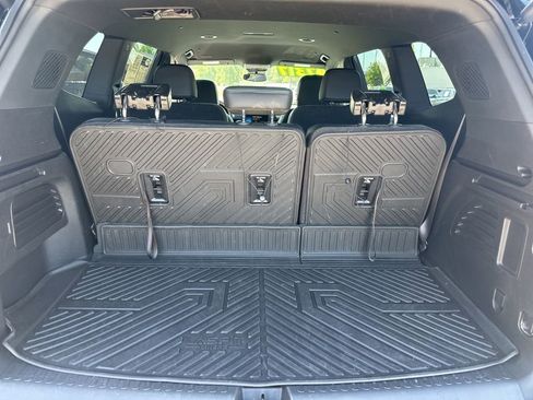Used 2025 GMC Acadia AT4 AWD/4WD image 27