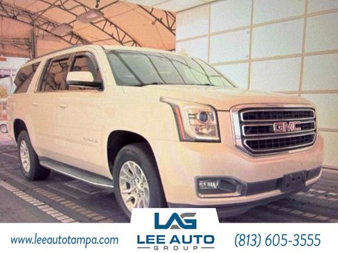 Used 2015 GMC Yukon XL SLT w/ Open Road Package AWD/4WD image 4