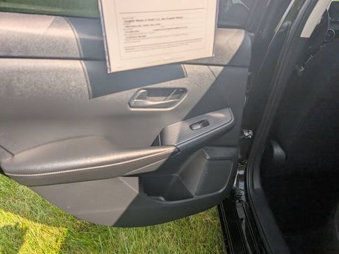 Certified 2024 Nissan Sentra SV FWD image 15