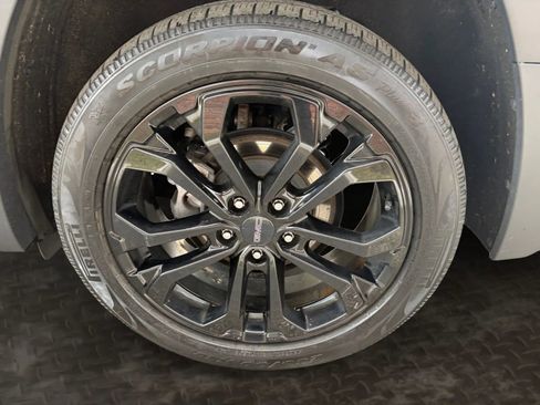 Used 2020 GMC Terrain SLT w/ Preferred Package AWD/4WD image 38